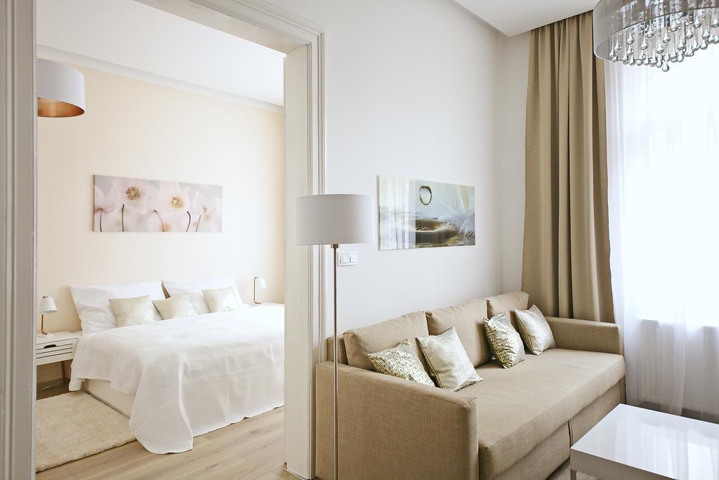 Luxury Center Apt. Charles Bridge Walking Distance Praha Eksteriør bilde